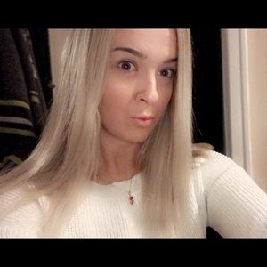 Meet your Posher, Becky